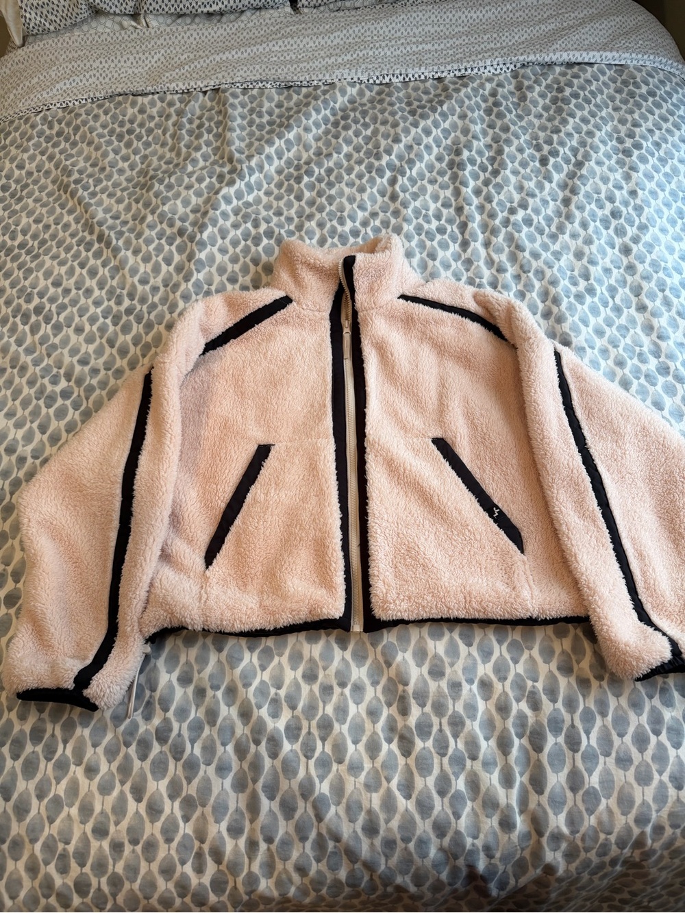Women's Peach Sherpa Zip-Up Jacket with Contrast Trim